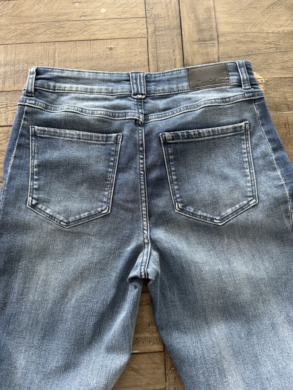 NWOT Jeaniologie Mid Rise Flare Jeans, size 8. - Picture 5 of 7